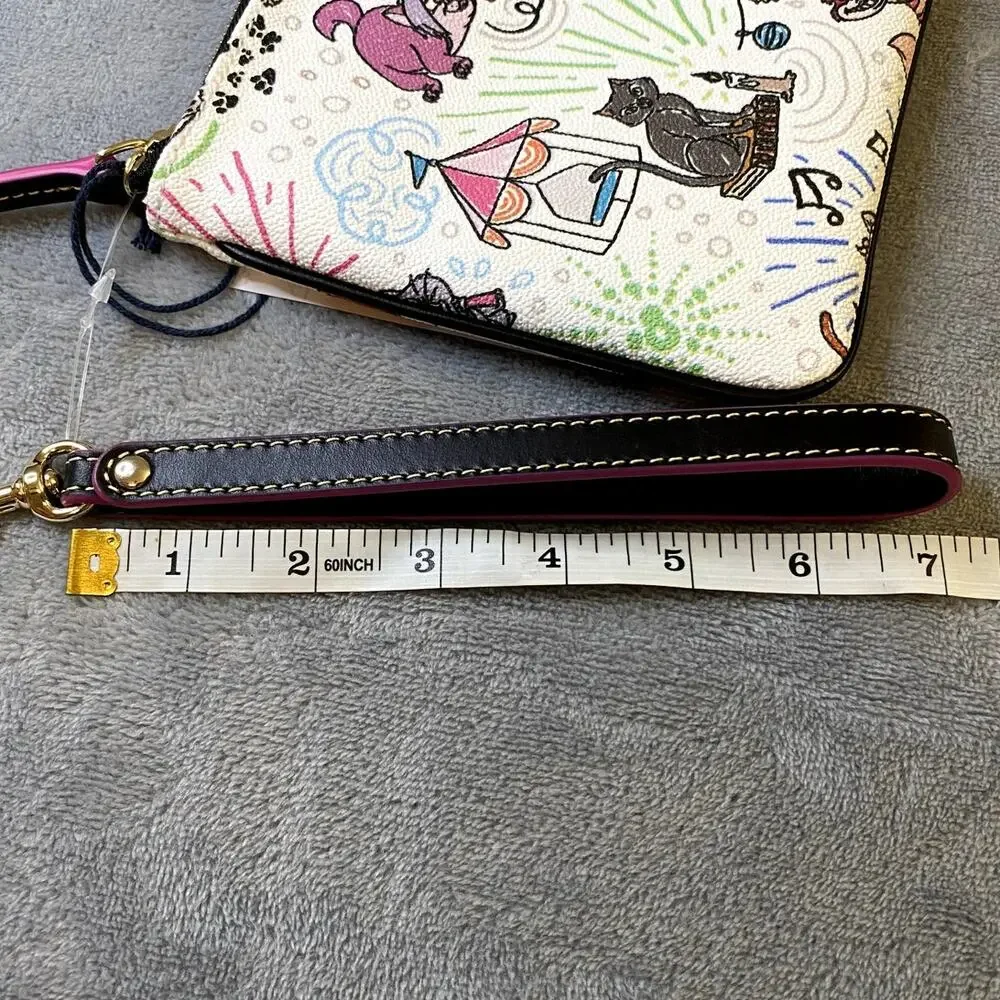 Dooney & Bourke Disney Cats Wristlet White Leather Gold Large Pouch NWT